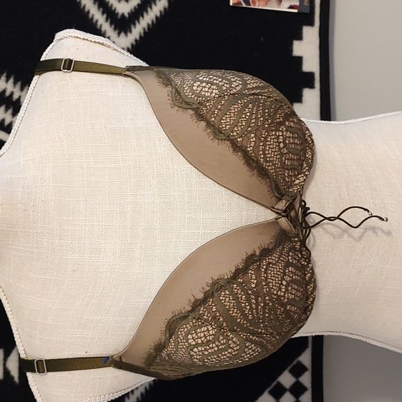 💕GUC Victoria's Secret Very Sexy Push Up Underwire Bra, Olive Green, 34DD - Picture 3 of 10